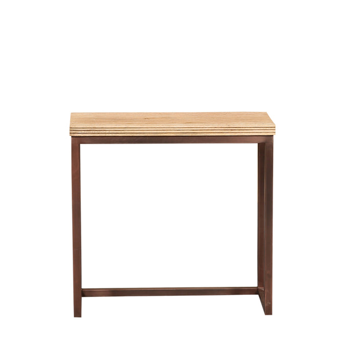 Rechthoekige PTMD bijzettafel Zoah van 29x70 cm met een koperkleurig frame en een blad van natuurlijk mangohout.