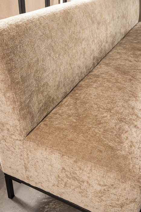 Beige polyester Xania eetkamerbank van 200 cm met een slank zwart metalen onderstel.