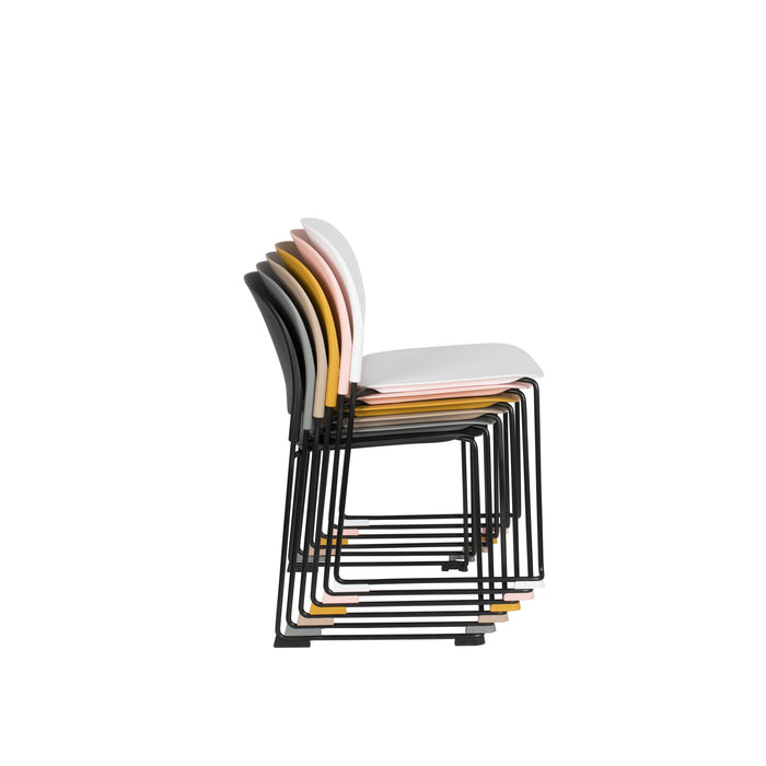 Eetkamerstoel Stacks Ochre Polypropyleen Geel 52.5x48.5 cm-Eetkamerstoelen-Creating Home