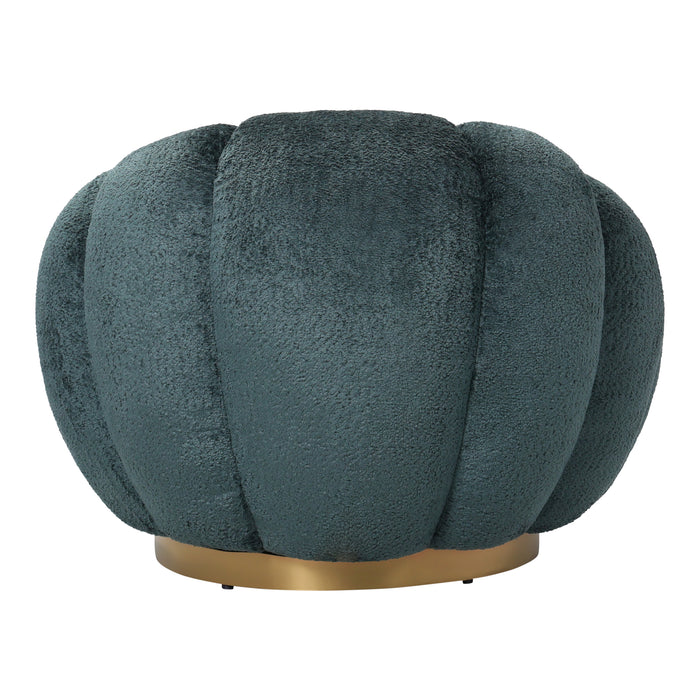 Petrolkleurige fauteuil Daisy met bloemvormige kuip en goudkleurig metalen onderstel.