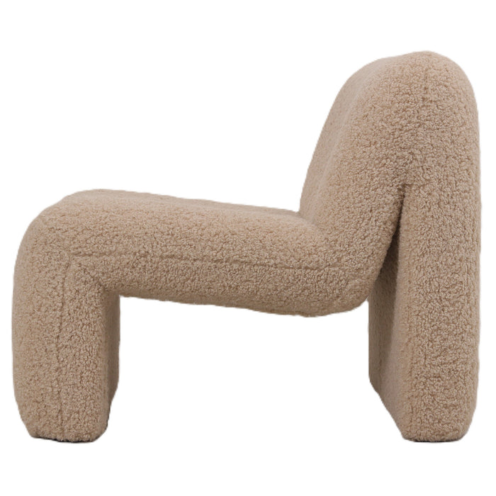 Moderne beige fauteuil van PTMD met een zachte polyester bekleding en een minimalistisch, gestroomlijnd ontwerp.