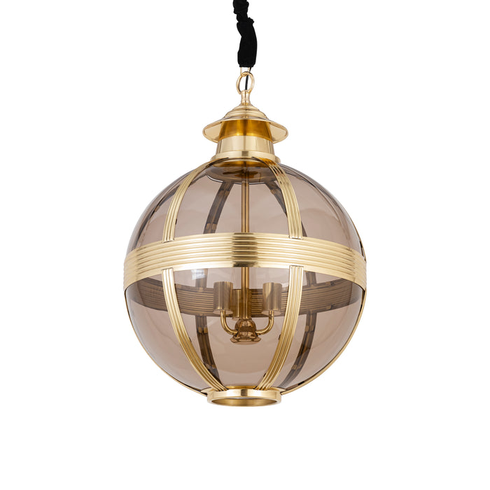 PTMD Tijdloze hanglamp in goudkleurig messing met ronde glazen bol, 56x56x76 cm.