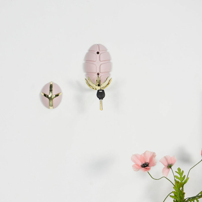 Kapstok TICK Pale Pink Goud 7.5x3.5x9.5cm Spinder Design-Kapstokken-Spinder