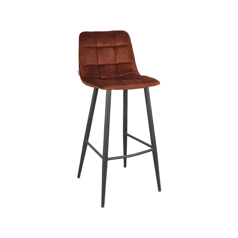 LABEL51 Jelt barkruk in roestkleurig velours met blokstiksels en een zwart metalen onderstel, 107 cm hoog.