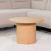 LABEL51 ronde salontafel Oliva van 60 cm in naturel eikenhout met een modern cilindervormig onderstel.