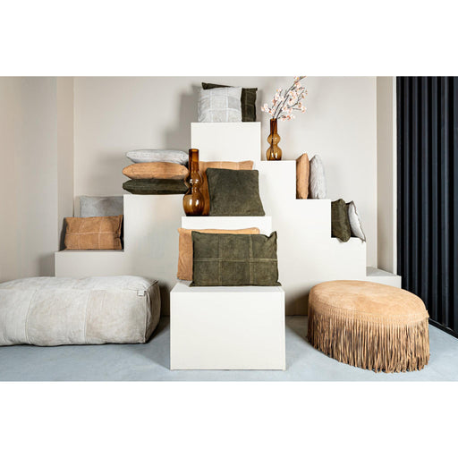 PTMD PTMD Cobie Taupe Suède Leer Sierkussen Vierkant – Luxe Woondecoratie-Kussens-PTMD