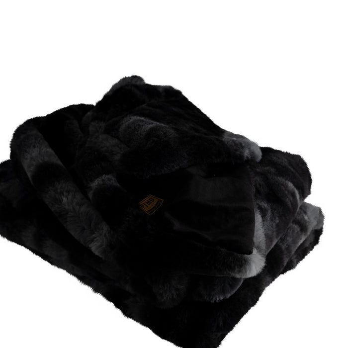Linde Black Faux Fur Plaid in Gift Box 150 x 200
