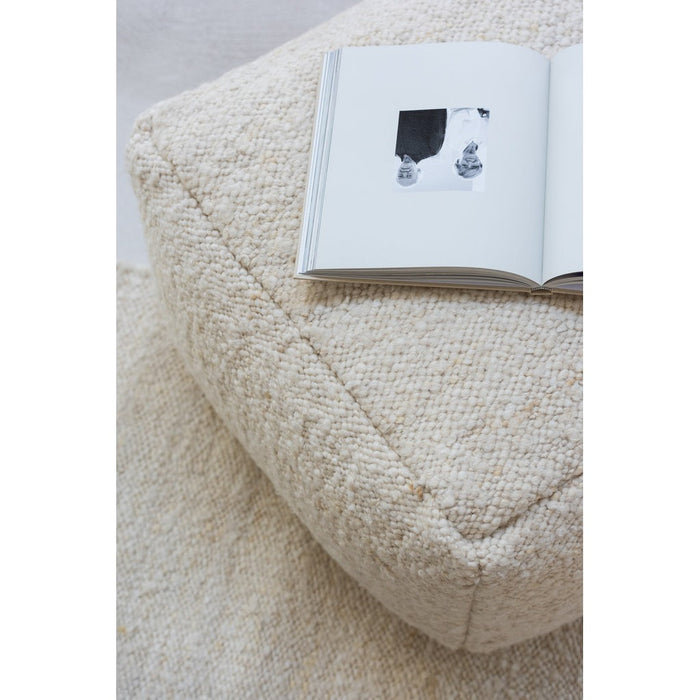 Poef Vierkant boucles wol crème-Poefs-J-Line